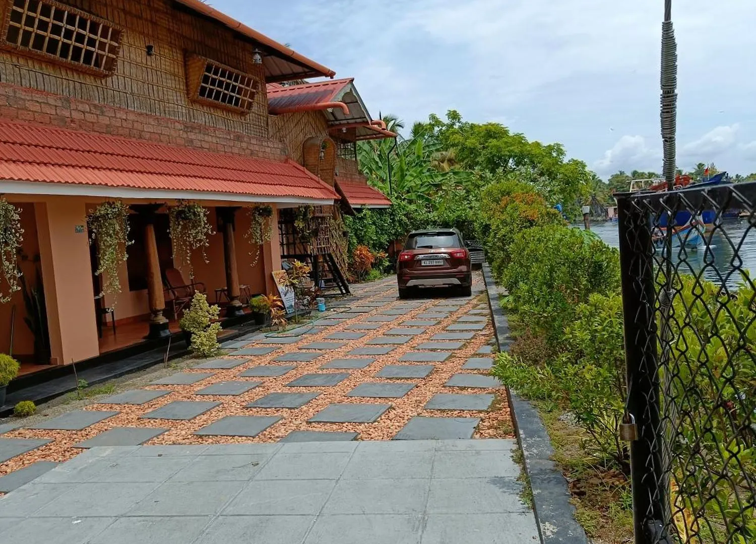 Canalview Private Cottage Panmana Indien
